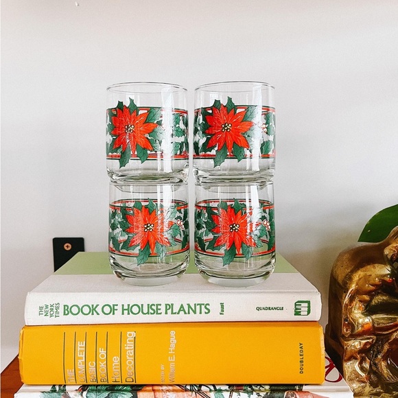 Set of 4 Christmas Glasses - Picture 1 of 3